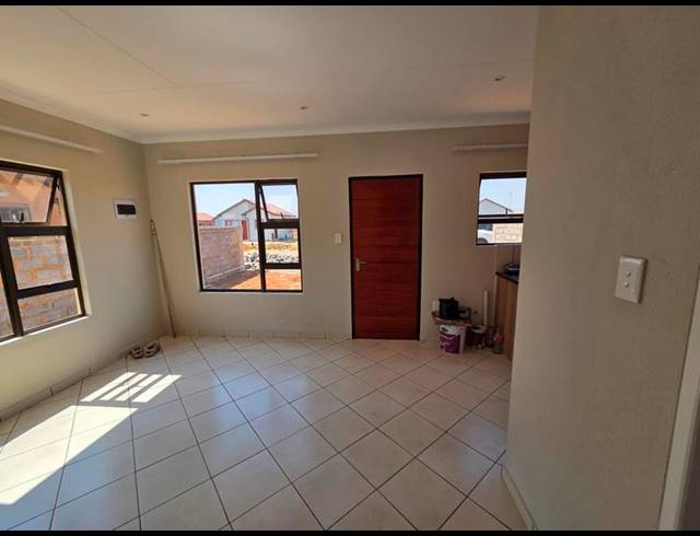 3 BEDROOM HOUSE FOR SALE IN SALFIN